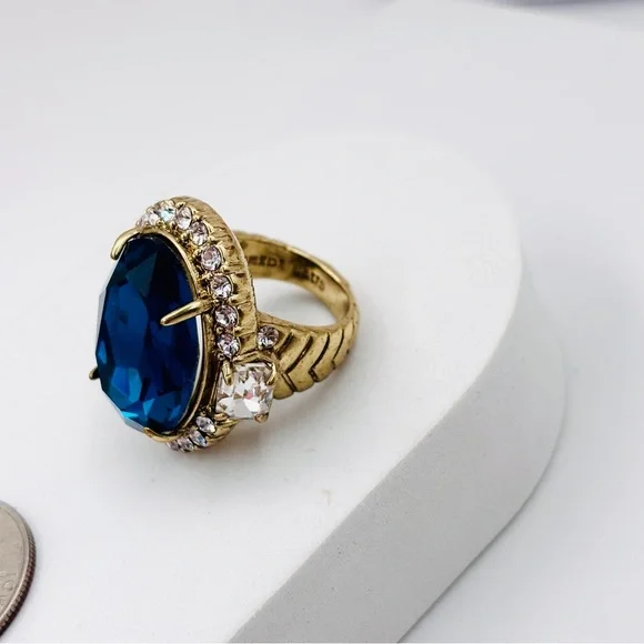 Heidi Daus Crystal Ring - Size 7 firm price - Picture 5 of 8